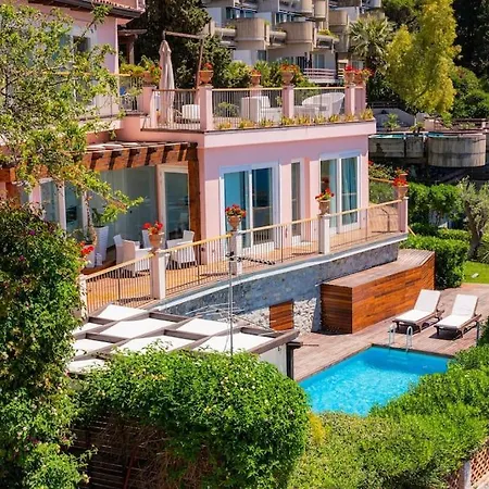 Dependance Con Piscina Paolone House *